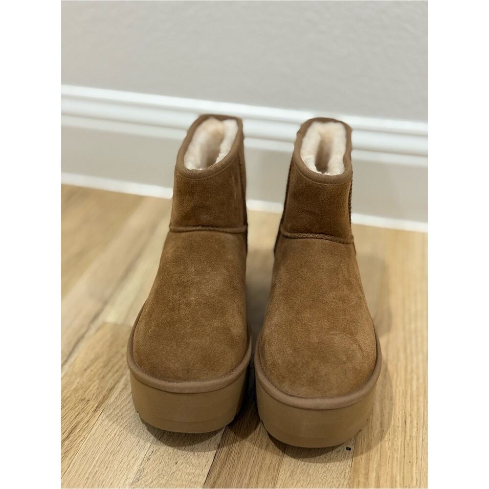 UGG Classic Mini Platform - Picture 4 of 8